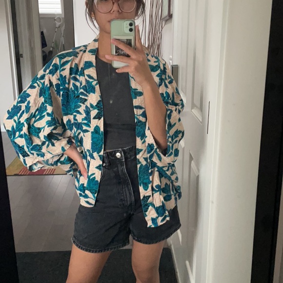 ANTHROPOLOGIE Floral cropped kimono - Picture 4 of 5